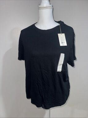 a new day Black Short Sleeve Crewneck Tee